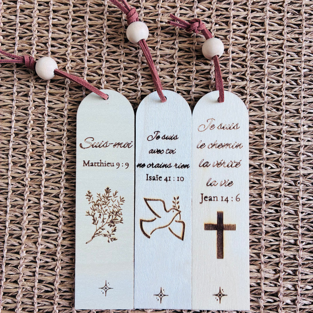 Marque-pages en bois personnalisé "Divine"
